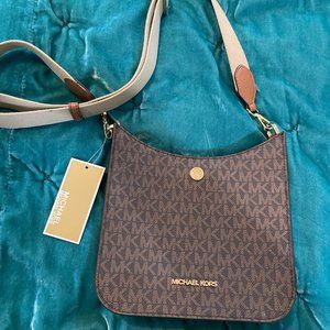 NWT Michael Kors Crossbody bag - Briley